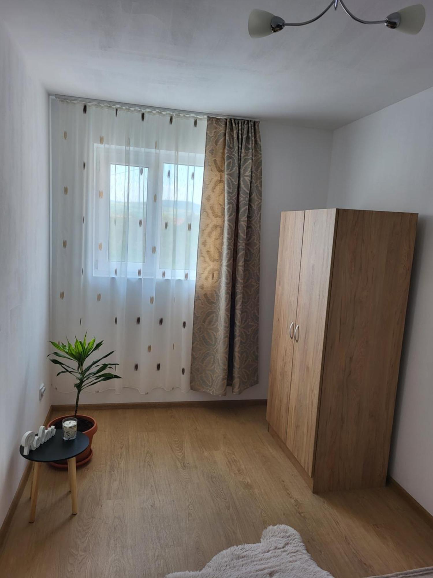 Studio Cristina Hunedoara Ngoại thất bức ảnh